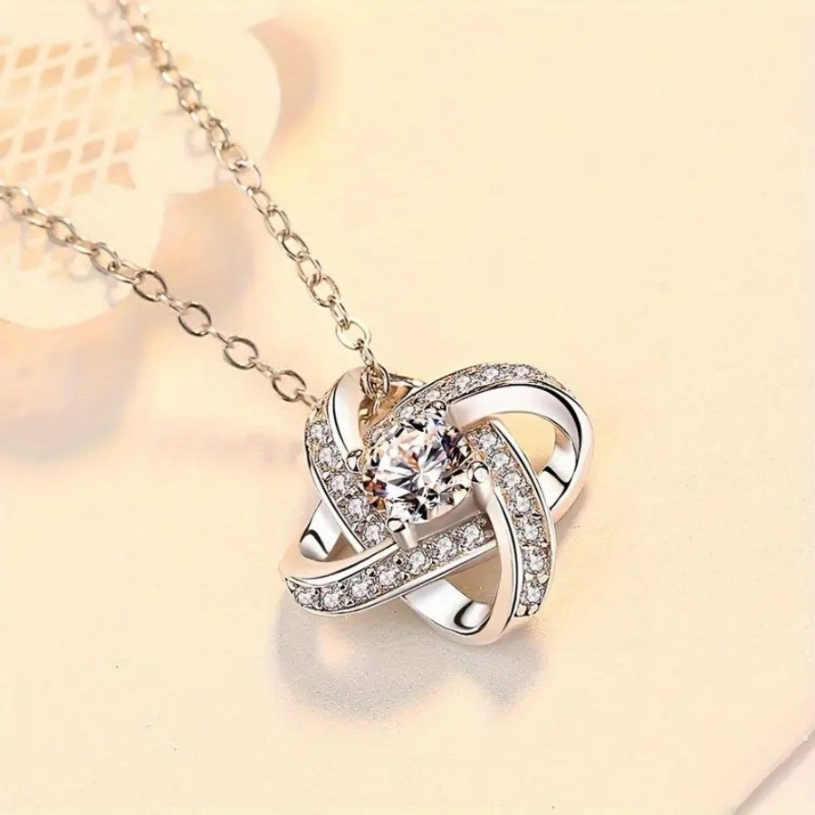 Heart Of Eternity Clavicle Chain Rotating Lucky Pendant Necklace With Card