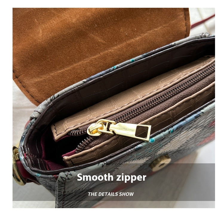 Stylish Textured Stitching Chain Small Square Bag