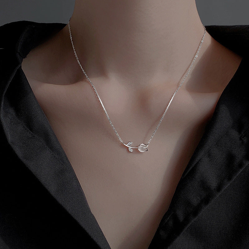 Women’s Cat Eye Pendant Necklace – Elegant Tulip Design Clavicle Chain